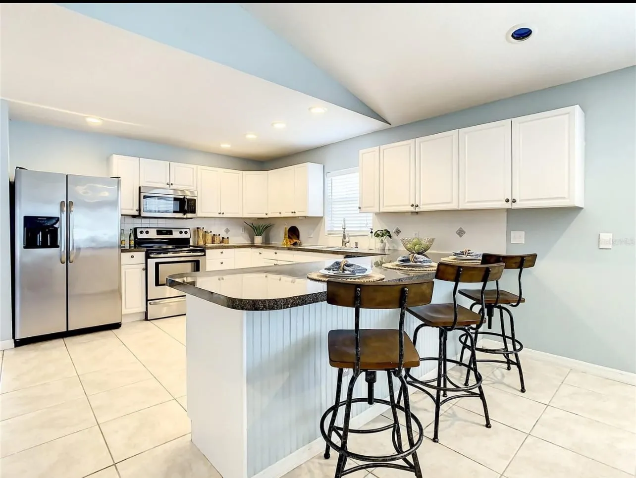 Kitchen before the renovation