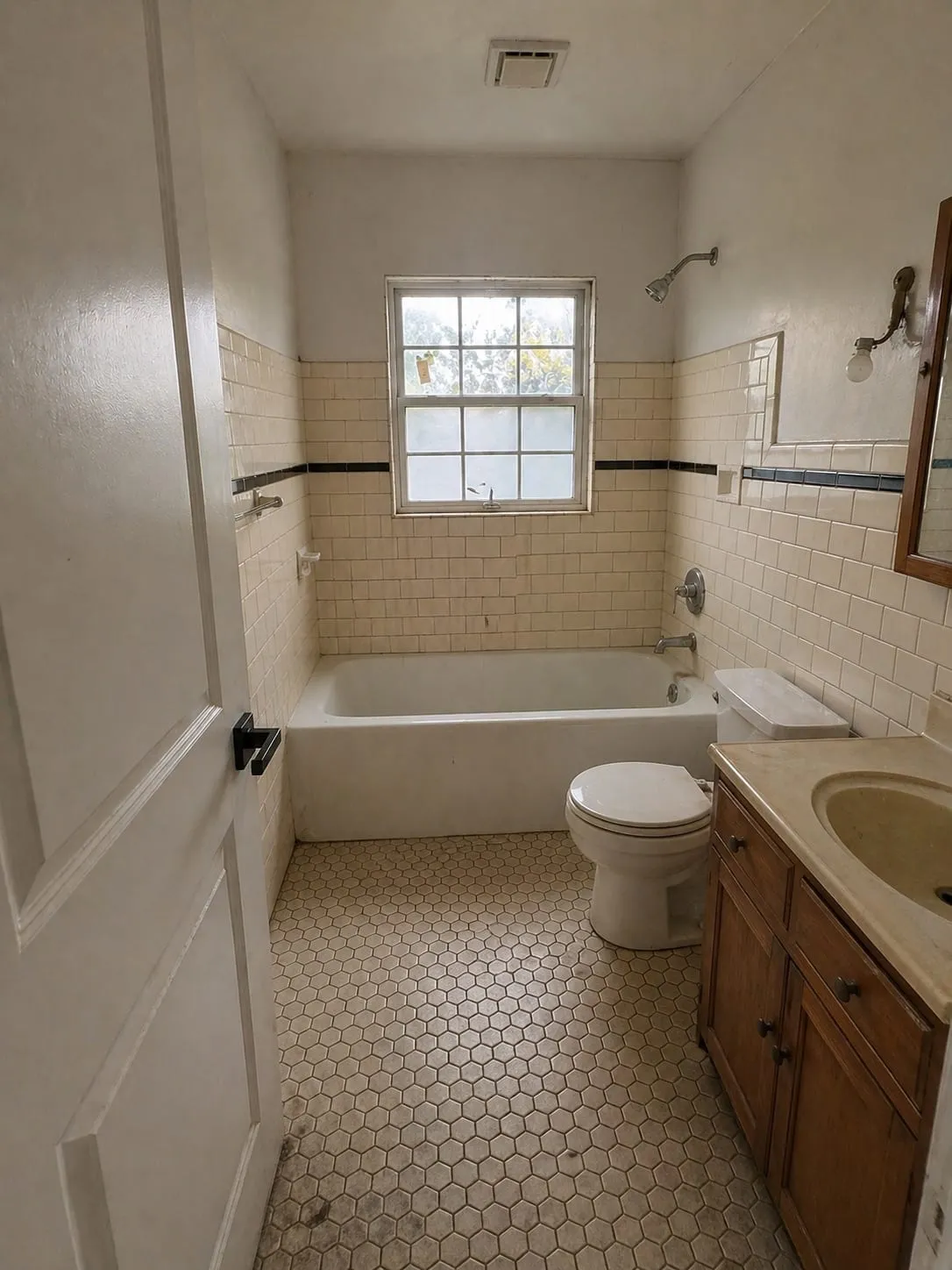 Primary Bathroom before the renovation